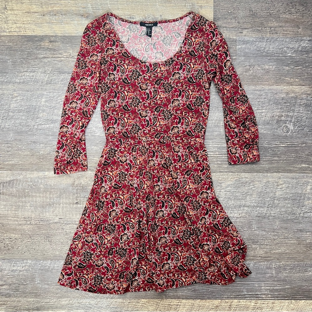 Forever 21 Red Paisley Long Sleeve Dress size XS B109 - Picture 1 of 3